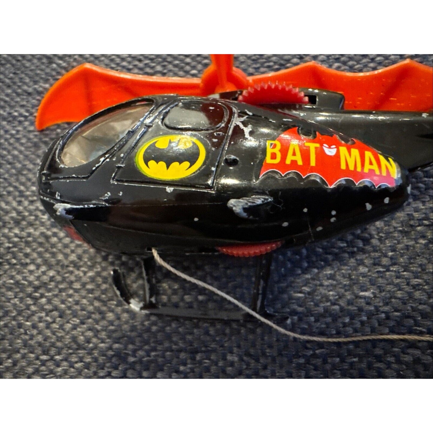 CORGI NO. 925 BATMAN'S BATCOPTER - VERY RARE Broken Propellor And One Skid