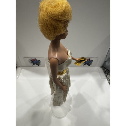 Side Part Bubble Cut Barbie In “Party Date” Outfit #958 Complete And Stunning