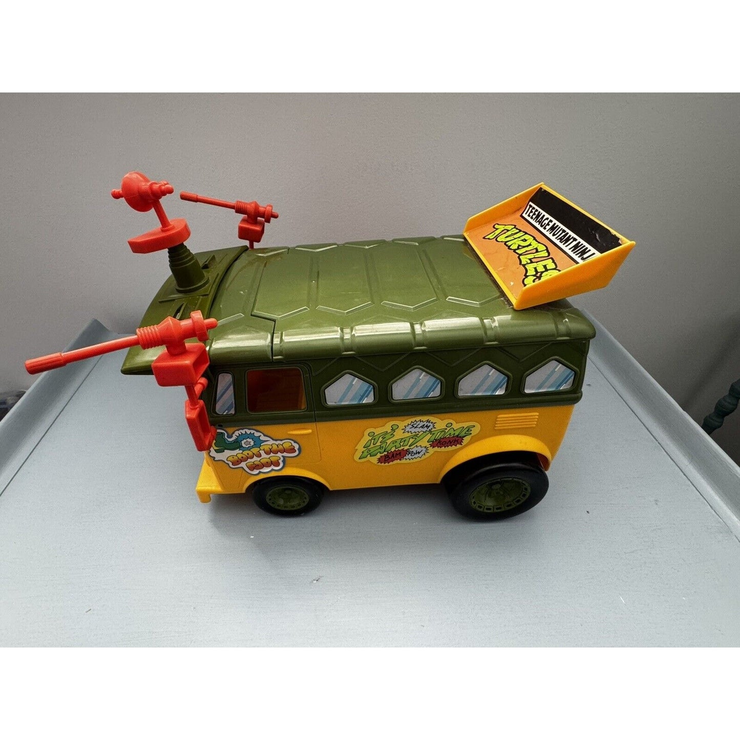 Vintage 1989 Teenage Mutant Ninja Turtles TMNT Party Wagon Complete With Figures